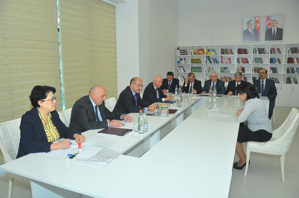 Mədəniyyət naziri Mingəçevirdə vətəndaşları qəbul edib